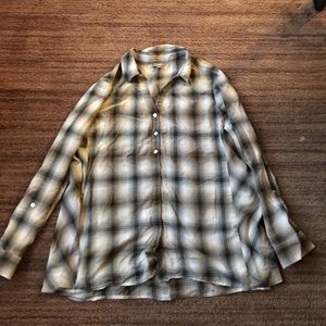 J Jill button up six Xl woman’s top grey and blac